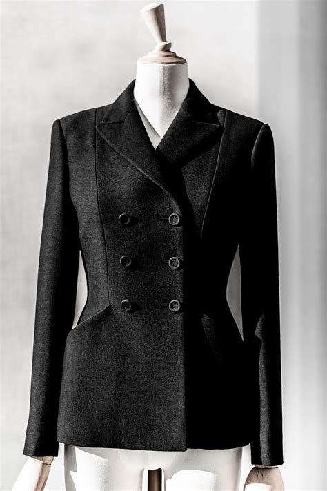 chaqueta bar de dior|dior's bar suit.